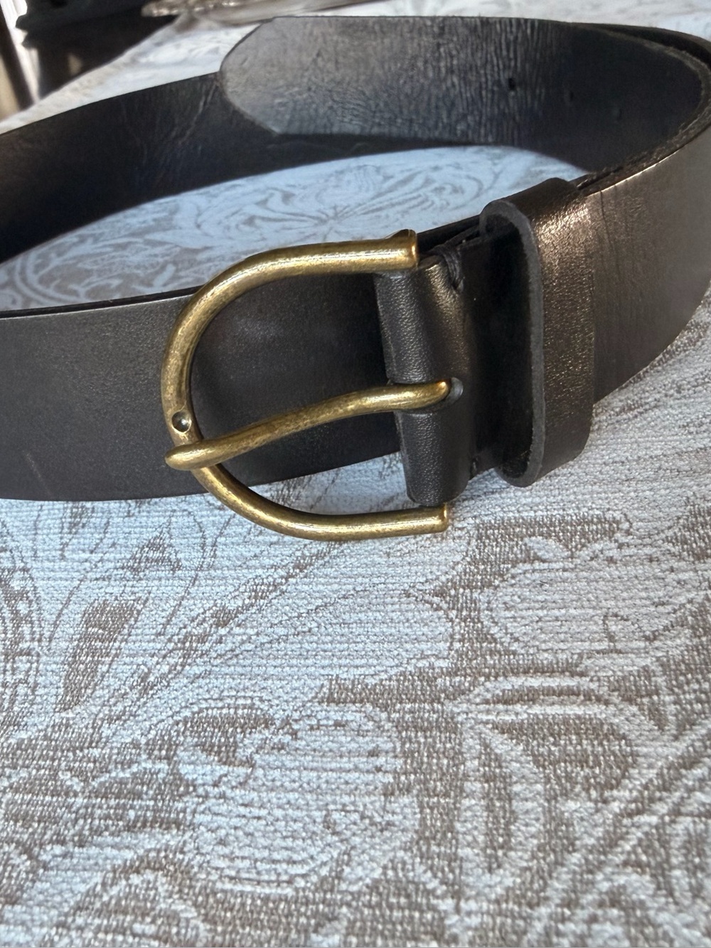 American Eagle Women’s Black Leather Belt with Brass Buckle